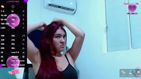 Snapshot of kyliiebaker chatting on 12, 9, 2025 Kylie online show from 12, 9, 2025