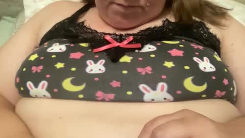 Snapshot of kylorencat chatting on 11, 9, 2025 KYLO online show from 11, 9, 2025