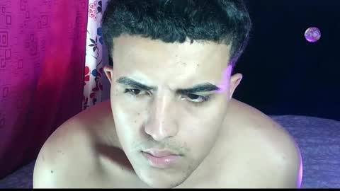 kym629357 online show from 8, 11, 2025