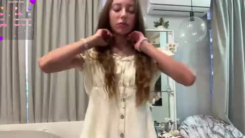 Snapshot of kymberlyrosenlof chatting on 12, 7, 2026 Selena online show from 12, 7, 2026