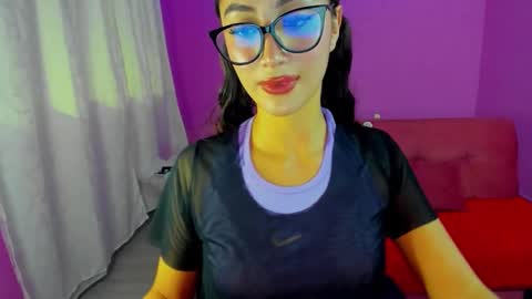 Kym Giraldo online show from 25, 11, 2025