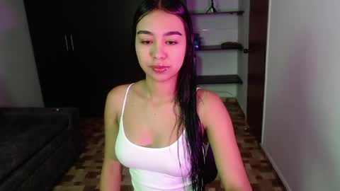 Kyra  online show from 8, 4, 2026