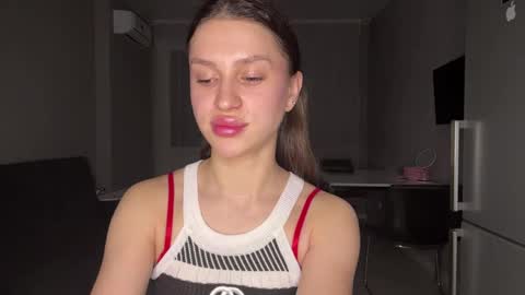 l1ps_stick online show from 2, 4, 2026