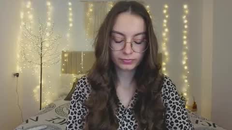 Margo  online show from 17, 12, 2025