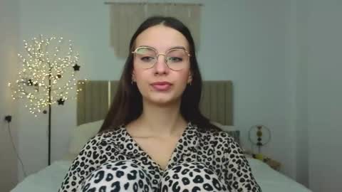 Margo  online show from 7, 2, 2026