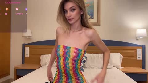 Julie online show from 4, 1, 2025