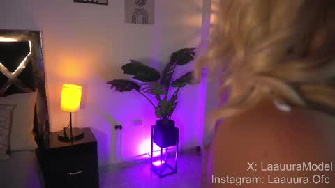 Snapshot of laauura_1 chatting on 21, 2, 2025 Only Fans laauura online show from 21, 2, 2025
