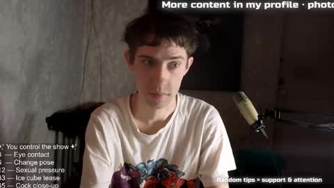 Snapshot of labour_guy chatting on 18, 12, 2025 Marco online show from 18, 12, 2025