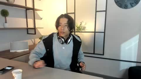 labrinthteasing online show from 12, 10, 2025