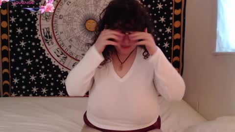 Lacey online show from 25, 11, 2025