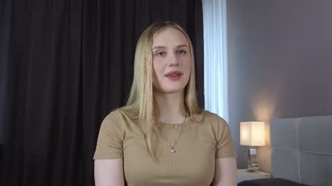 Snapshot of lachelleellwanger chatting on 27, 6, 2026 Kate online show from 27, 6, 2026