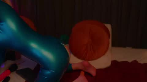 Snapshot of lacie_le_beauty chatting on 28, 4, 2026 Latex Lacie online show from 28, 4, 2026