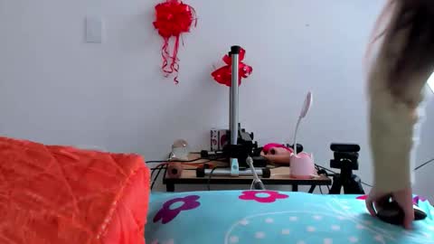 LACI LOST online show from 25, 2, 2026