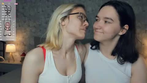 Snapshot of lacyedison chatting on 21, 7, 2026 Violet and Isabel online show from 21, 7, 2026