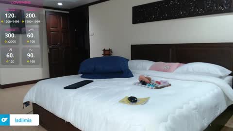 Mia online show from 4, 12, 2024