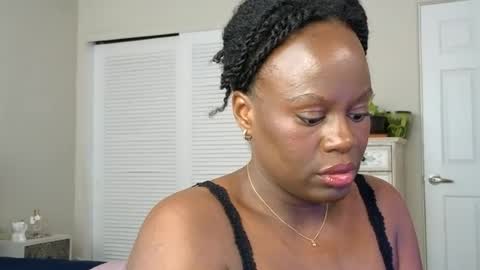 Snapshot of ladiosa_selene chatting on 27, 6, 2026 La Diosa Selene online show from 27, 6, 2026
