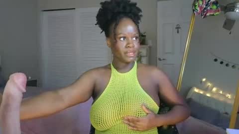Snapshot of ladiosa_selene chatting on 18, 7, 2026 La Diosa Selene online show from 18, 7, 2026