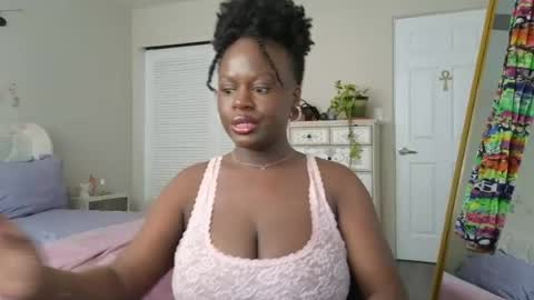 Snapshot of ladiosa_selene chatting on 19, 7, 2026 La Diosa Selene online show from 19, 7, 2026