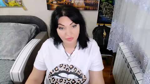 lady_boom_ online show from 22, 11, 2025