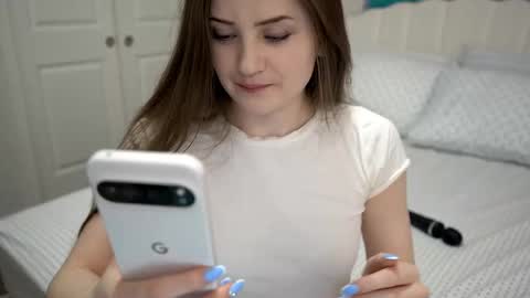 Anna online show from 2, 2, 2025