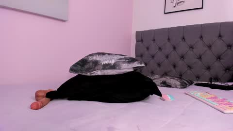 Snapshot of lady_danbury chatting on 27, 2, 2025 Karla - Instagram lady karla1 online show from 27, 2, 2025