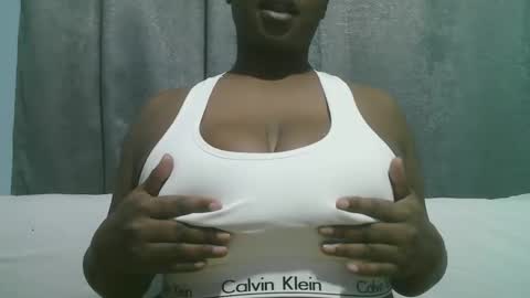 lady_dearra online show from 26, 9, 2025