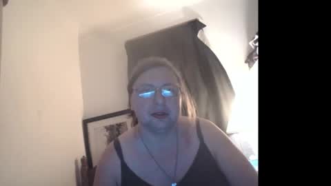 Delilah-Catherine online show from 16, 2, 2025