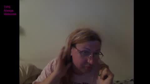 Delilah-Catherine online show from 3, 11, 2025