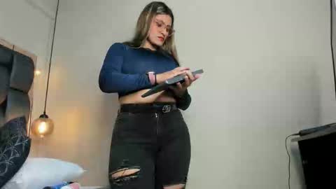Snapshot of lady_falcon chatting on 7, 10, 2025 LADY online show from 7, 10, 2025