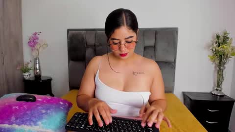 Snapshot of lady_fox69_ chatting on 15, 10, 2025 Lady Foxx online show from 15, 10, 2025