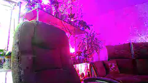 Lady Gloria online show from 5, 2, 2025