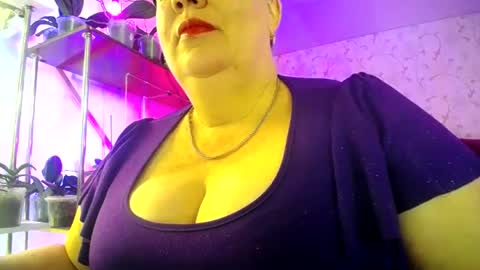 Snapshot of lady_gloria chatting on 19, 6, 2026 Lady Gloria online show from 19, 6, 2026