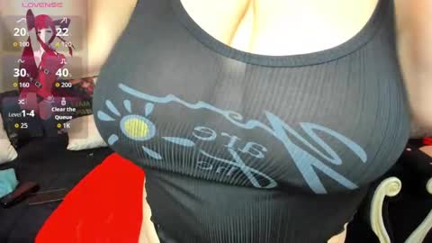Snapshot of lady_lauren chatting on 21, 4, 2026 lady lauren online show from 21, 4, 2026