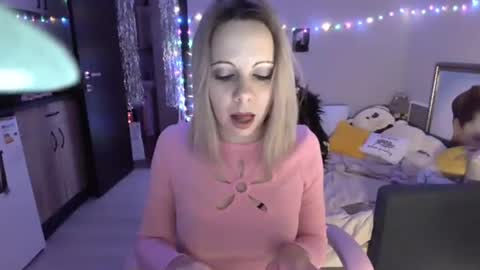 lady_smile69 online show from 23, 12, 2024