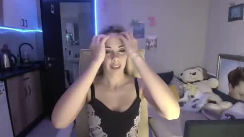 lady_smile69 online show from 30, 11, 2025