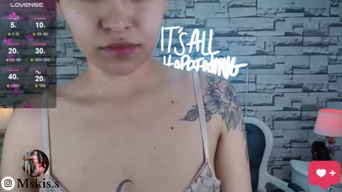 Snapshot of lady_violet_bridgerton_a chatting on 9, 2, 2025 Lady Violet Bridgerton online show from 9, 2, 2025