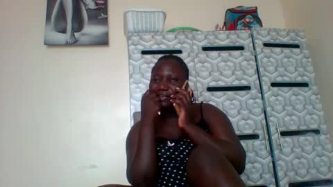 lindah32 online show from 4, 1, 2025