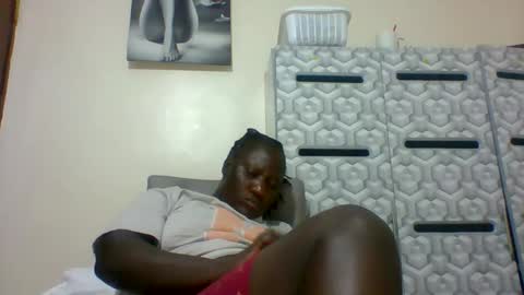 lindah32 online show from 23, 1, 2025