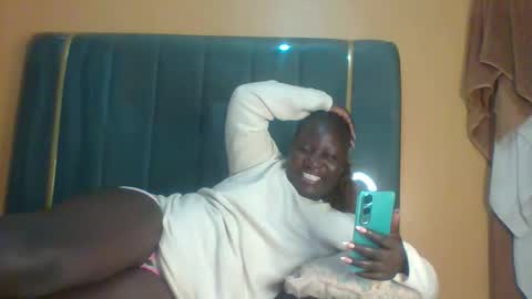 lindah32 online show from 17, 9, 2025