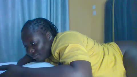 lindah32 online show from 7, 10, 2025