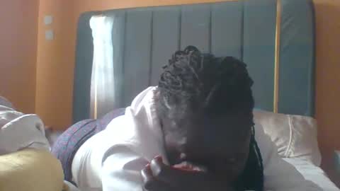 lindah32 online show from 23, 10, 2025