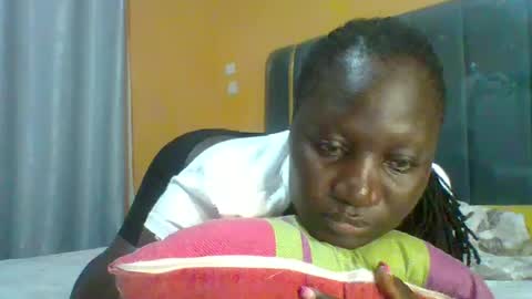 lindah32 online show from 25, 6, 2026