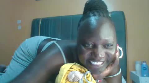 lindah32 online show from 15, 7, 2026