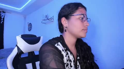Snapshot of ladybrown_16 chatting on 15, 12, 2024 Lady online show from 15, 12, 2024