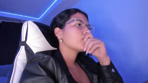 Snapshot of ladybrown_16 chatting on 26, 1, 2025 Lady online show from 26, 1, 2025