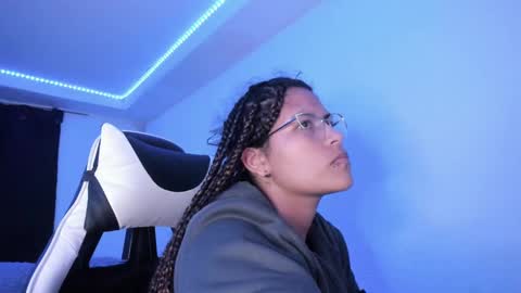 Snapshot of ladybrown_16 chatting on 15, 2, 2025 Lady online show from 15, 2, 2025