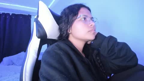 Snapshot of ladybrown_16 chatting on 4, 3, 2025 Lady online show from 4, 3, 2025