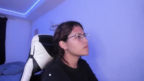 Snapshot of ladybrown_16 chatting on 22, 9, 2025 Lady online show from 22, 9, 2025