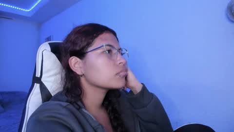 Snapshot of ladybrown_16 chatting on 27, 9, 2025 Lady online show from 27, 9, 2025