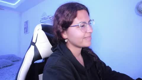 Snapshot of ladybrown_16 chatting on 1, 10, 2025 Lady online show from 1, 10, 2025
